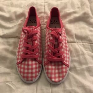 Brand new!  Isaac Mazrahi LIVE sneakers